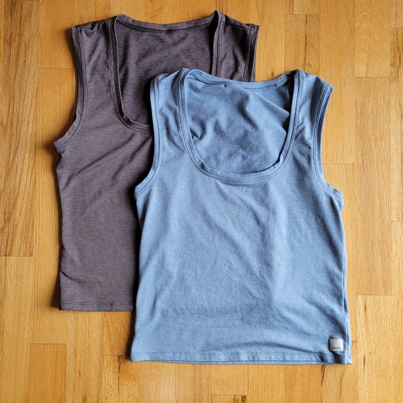 Vuori Tops - Vuori Bundle Lot (2) Halo Essential Scoop Tank Top Chia Heather Shade Heather